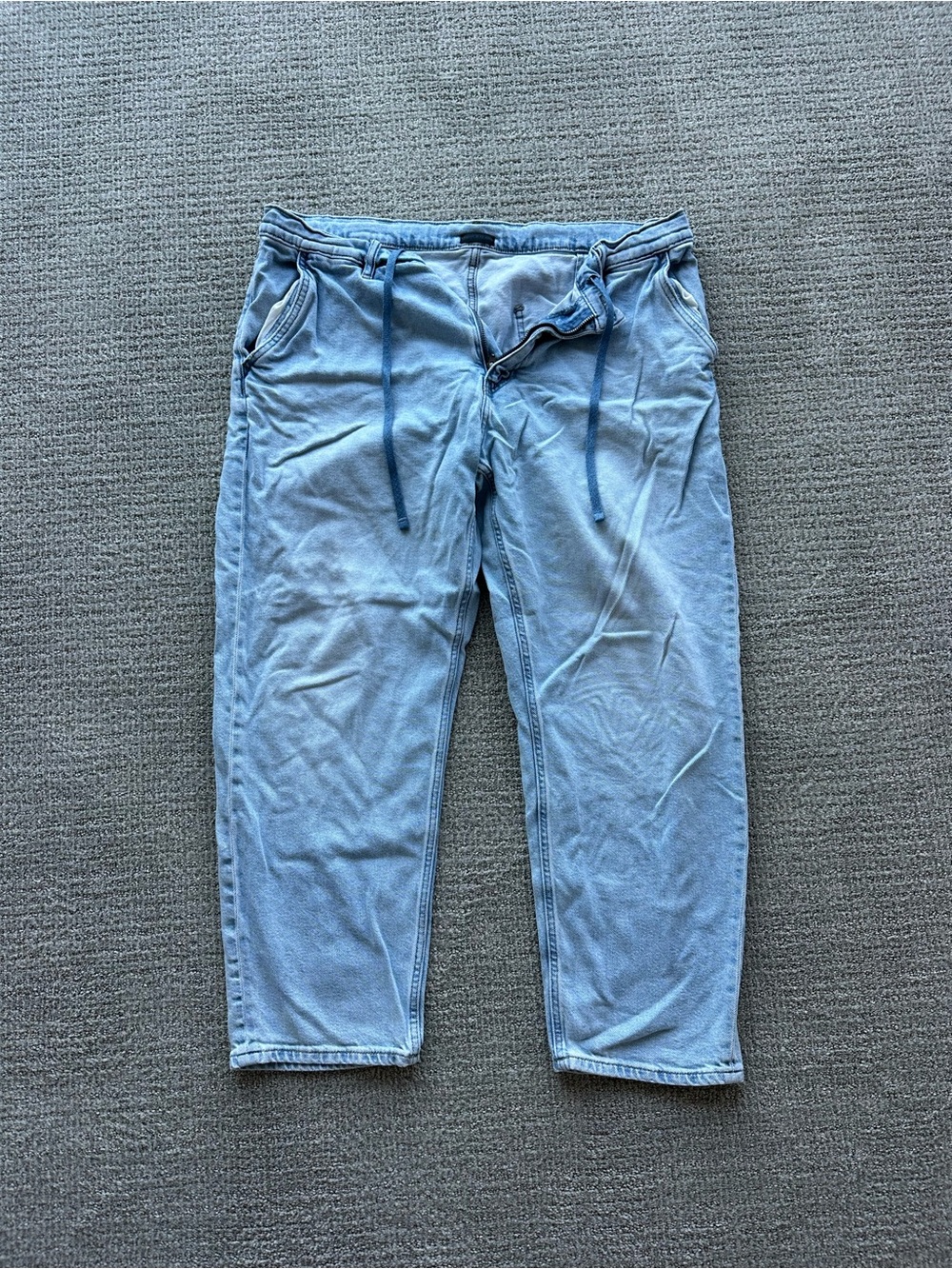 Uniqlo Light Blue Relaxed Drawstring Jeans